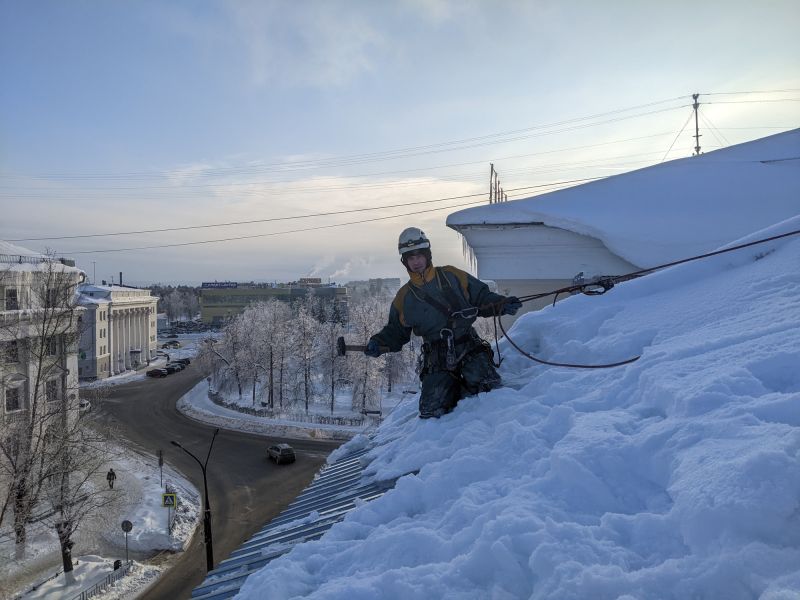 Roof Maintenance in Winter